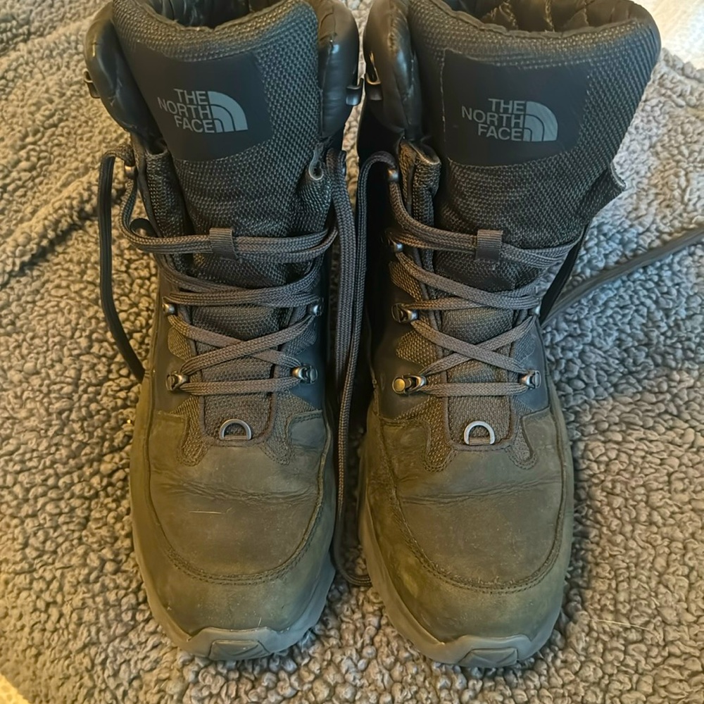 Men’s 12 Primaloft The North Face Snow Winter Boots- black/gray leather